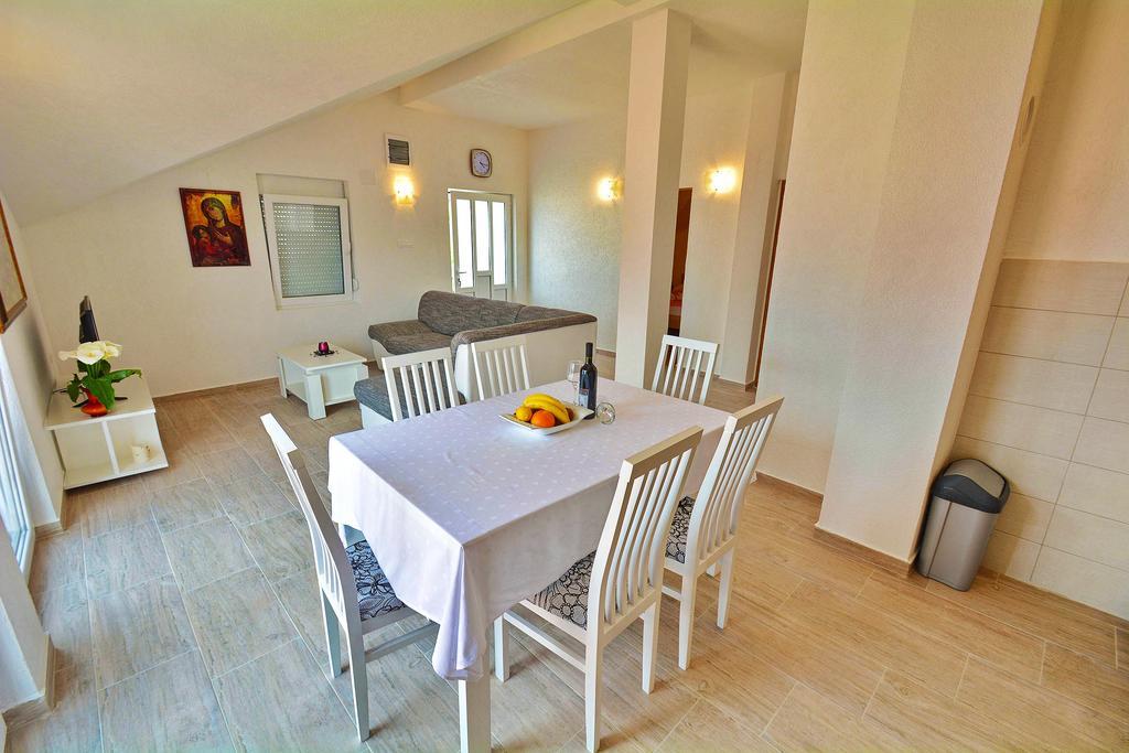 Apartments Bella Di Boka Tivat Luaran gambar