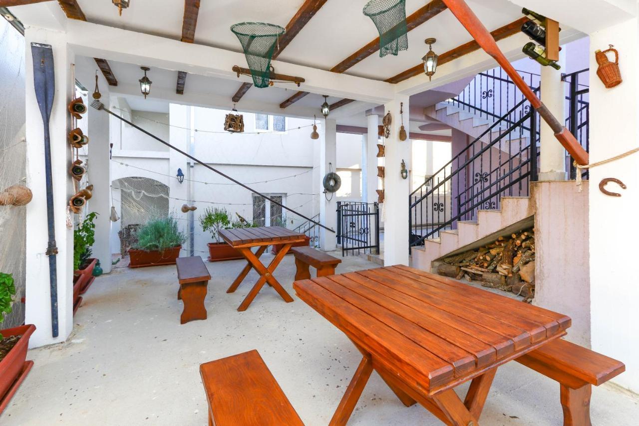 Apartments Bella Di Boka Tivat Luaran gambar