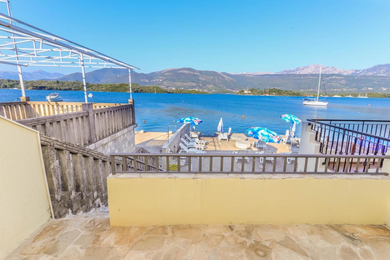 Apartments Bella Di Boka Tivat Luaran gambar