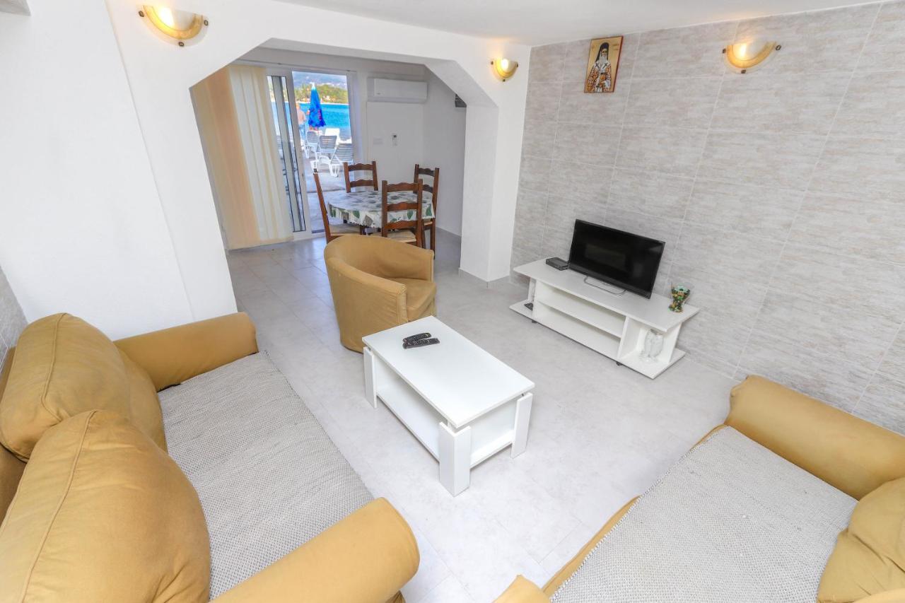 Apartments Bella Di Boka Tivat Luaran gambar
