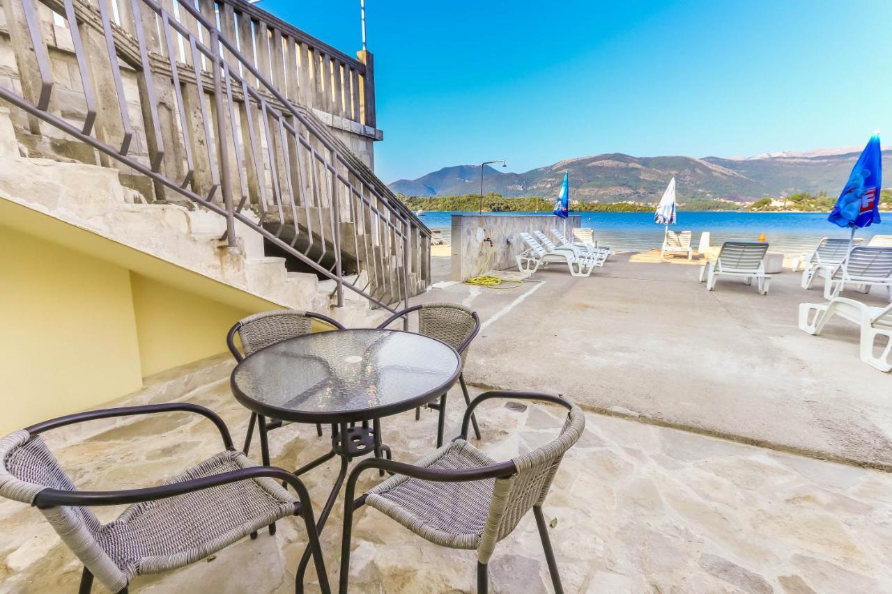 Apartments Bella Di Boka Tivat Luaran gambar